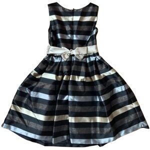 Bonnie Jean Black Gold & Silver Metallic Fit Flare Sleeveless Formal Dress Sz 8